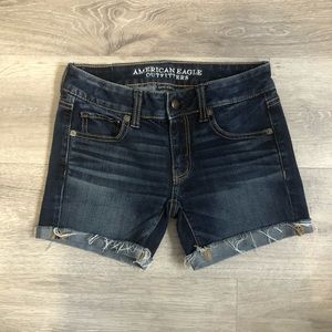 American eagle NWOT MIDI super stretch jean shorts